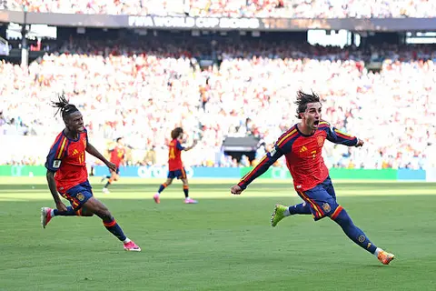 حضر الماتادور وغاب التانجو.. إسبانيا تهزم الأرجنتين وتتوج بلقب كأس العالم